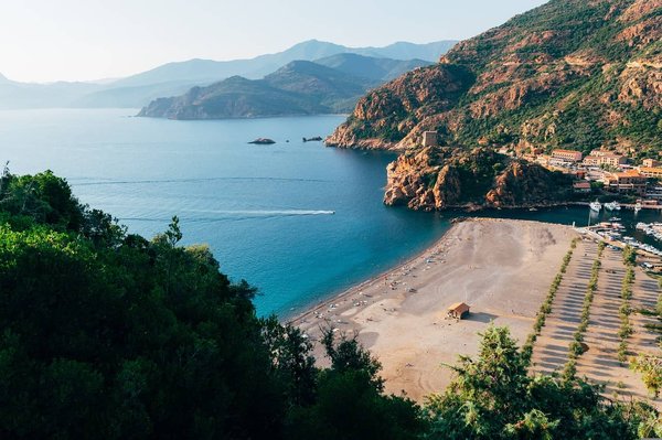 Comment choisir son camping en Corse ?